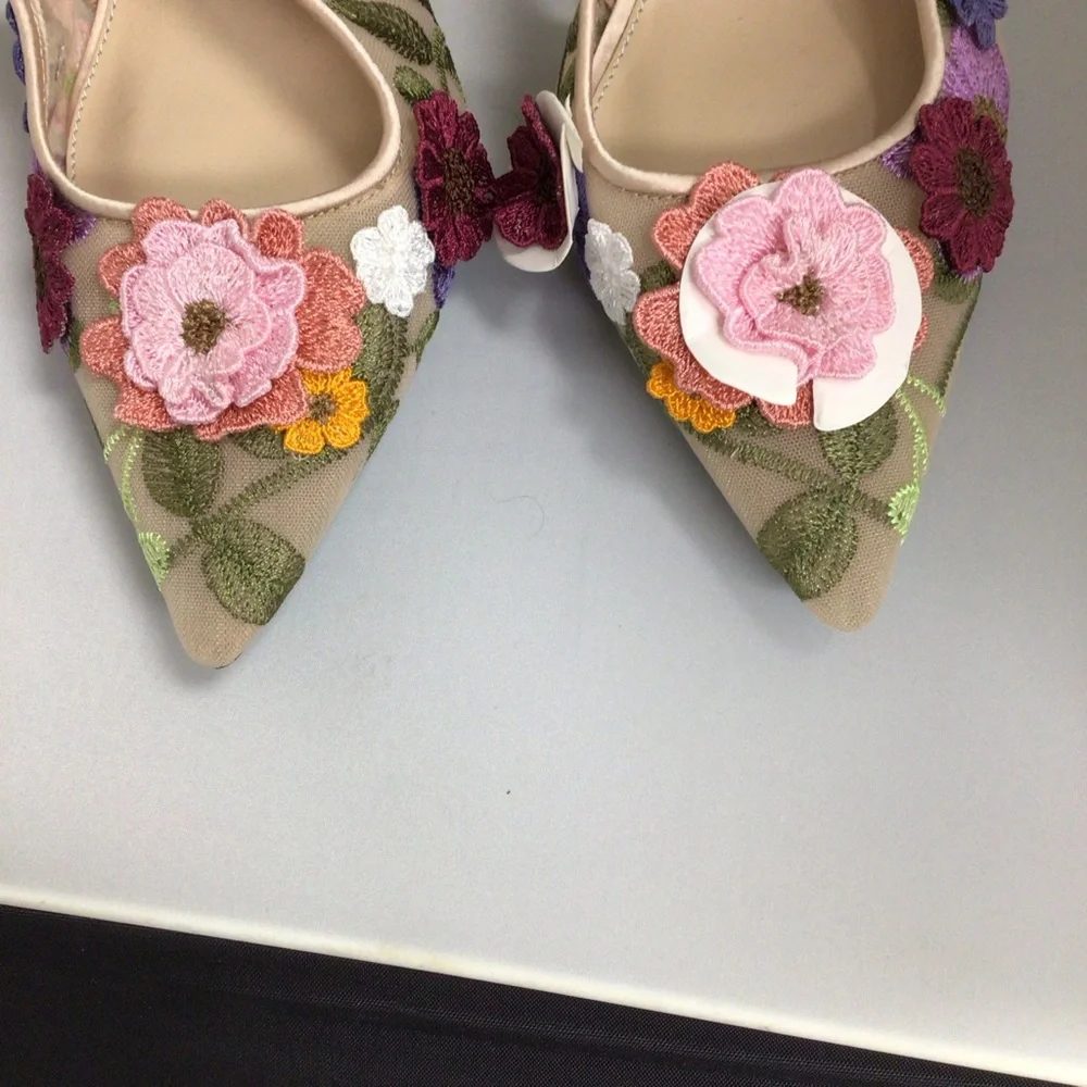 Betsy Johnson Floral Embellished Slingback Heels 8.5 - Picture 9 of 10